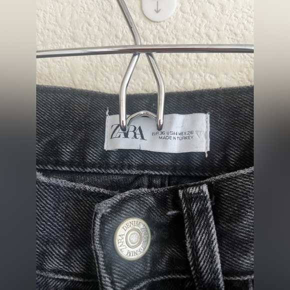 ZARA Dark Grey Straight Leg Jeans - Picture 4 of 6